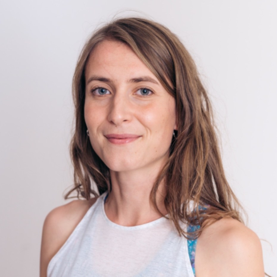 Anna Perrudin - professeur de yoga à Pully, SunDora Shala