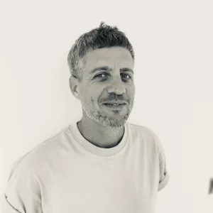 Laurent Dougoud - professeur de yoga à Pully, SunDora Shala
